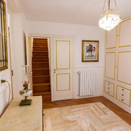 Le Rose Di Nonna Maria, Di Lusso In Centro Citta Lejlighed Palermo